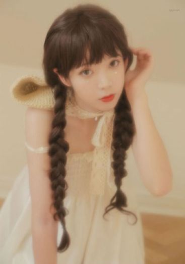 椎名由奈女教师_国产剧免费观看