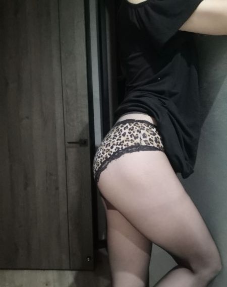 夫目前犯电影_720全集在线观看