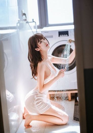 《女子监狱》电影版免费观看_午夜在线观看完整版