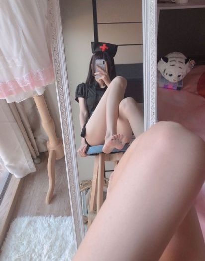朋友妈妈不在家的日子_720BD在线观看